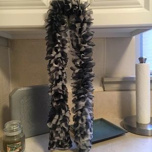 Scarf Black/White Ruched Soft 38in. Length Womens